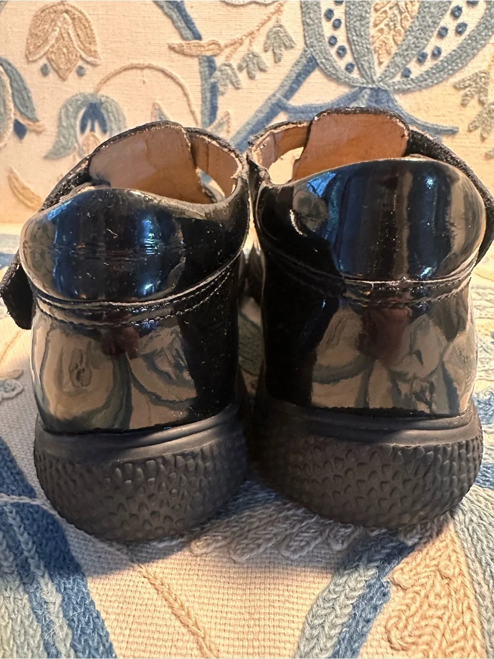 Elefanten Girls Floral MaryJanes. Size 30